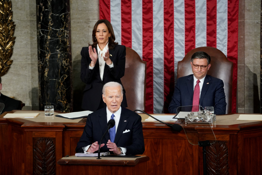 In boisterous State of the Union, Biden calls for Ukraine aid, abortion